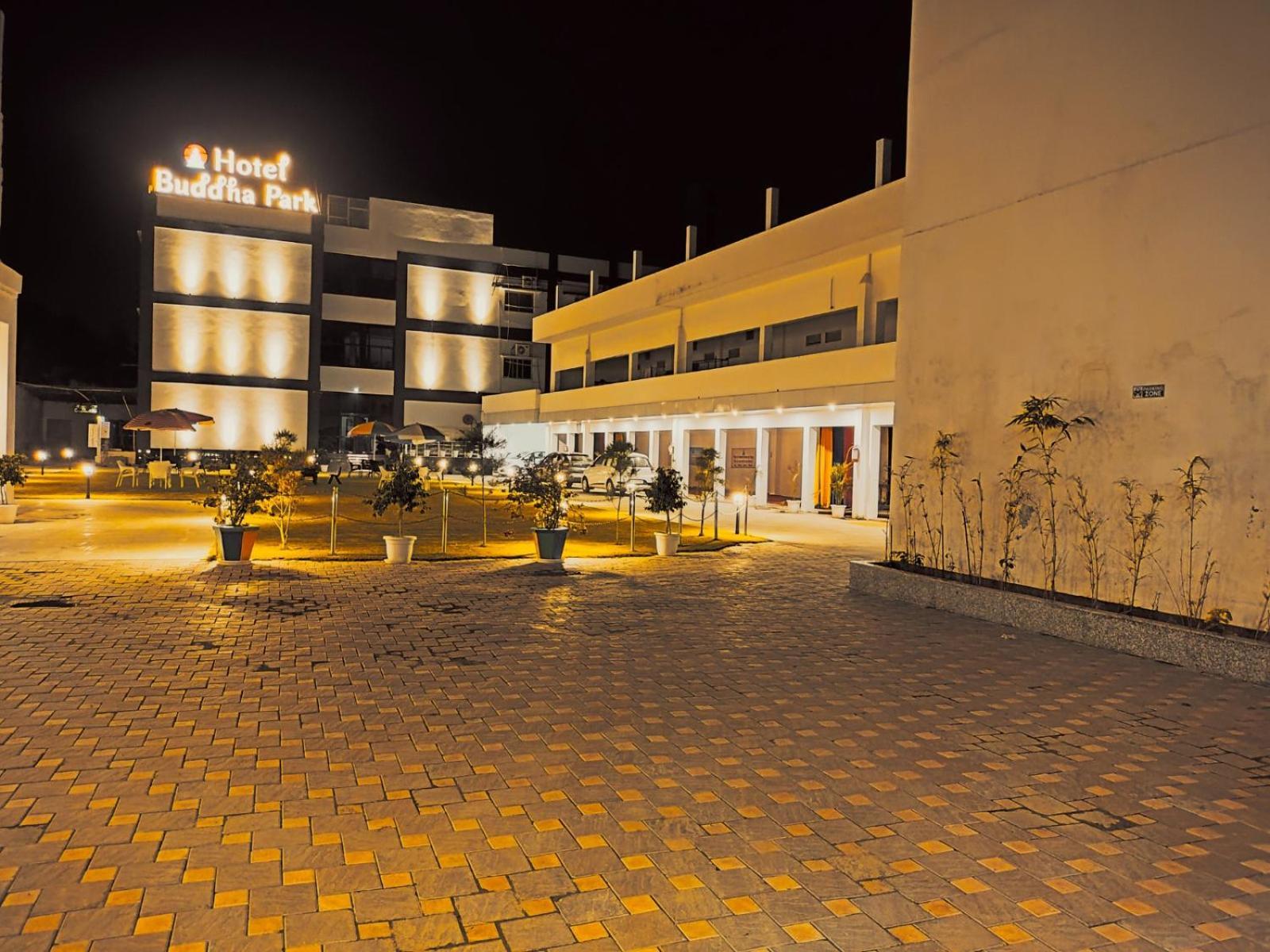 Hotel Buddha Park, Paharia, Varanasi Luaran gambar